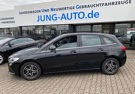 Mercedes-Benz B 180 STYLE 1.Hd. LEDER AHK PANO NAVI GARANTIE