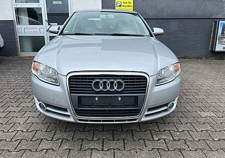 Audi A4 2.0 ALU KLIMA TEMPOMAT SITZHEIZUNG