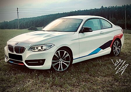 BMW 225d 225 Coupe Sport-Aut. Sport Line
