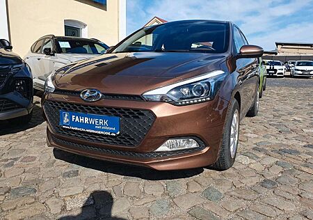 Hyundai i20 1.2 Passion*Navi+Rückf.Klimaa.Sitzheizung...