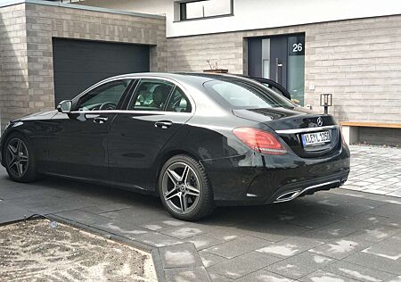 Mercedes-Benz C 220 d 4Matic 9G-TRONICAMG Line