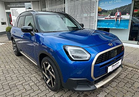 Mini Cooper S Countryman ALL4 Favoured Trim