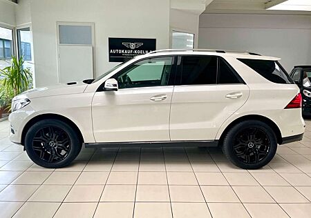 Mercedes-Benz GLE 350 d 4Matic/Navi/Leder/Schiebedach/AHK