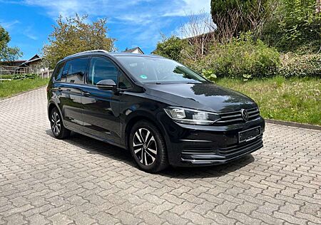 VW Touran Volkswagen TDI DSG United