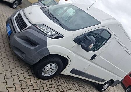 Peugeot Boxer LKW HochdachKasten 330 L2H2 2.2HDI
