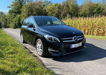 Mercedes-Benz B 180 DCT Navi AHK