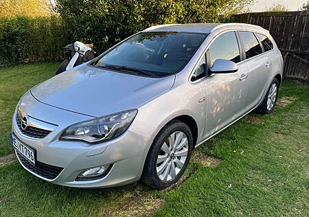 Opel Astra 1.7 CDTI DPF Sports Tourer Sport