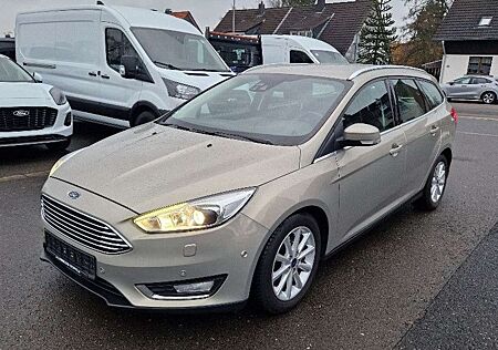 Ford Focus Turnier Titanium*Automatik*Navi*Xenon