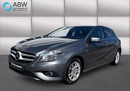 Mercedes-Benz A 180 BlueEfficiency Urban NAVI Parktronic