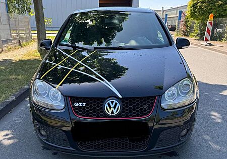 VW Golf GTI Volkswagen 2.0
