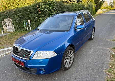 Skoda Octavia Combi RS/Einparkhilfe/17 Zoll Alu