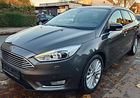 Ford Focus Turnier Titanium 1.5i XENON/NAVI/KAMERA/