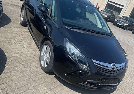 Opel Zafira Tourer Edition