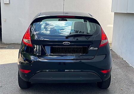 Ford Fiesta 1.25 T Zahnriemen Neu Bremsen Neu KLIMA
