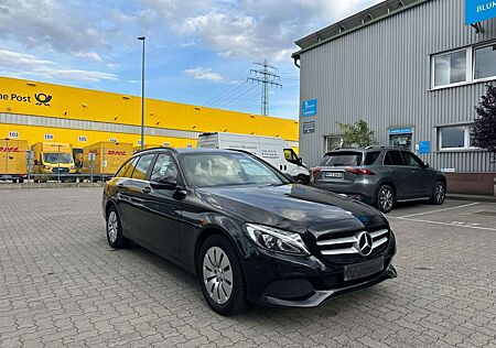 Mercedes-Benz C 200 d LED Navi Klimaauto.