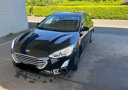 Ford Focus 2,0 EcoBlue 110kW Cool & Connect Turnier