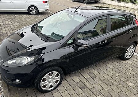 Ford Fiesta Champions Edition