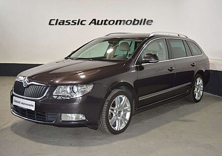 Skoda Superb Combi Elegance 2.0 TDI *DSG*Navi*BiXenon*