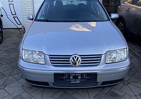 VW Bora Volkswagen 1.6 FSI