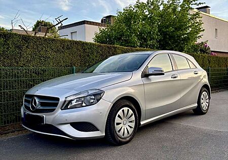 Mercedes-Benz A 180 CDI (BlueEFFICIENCY) Style