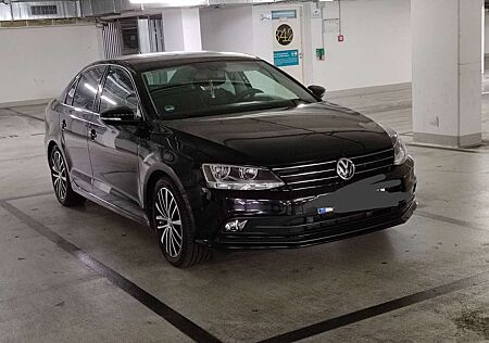 VW Jetta Volkswagen 1.4 TSI DSG BlueMotion Technology Allstar