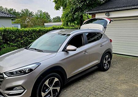 Hyundai Tucson blue Style 2WD