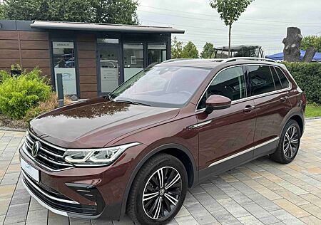 VW Tiguan Volkswagen Elegance TSI *DSG*Navi*Kamera*LED*18Zoll*
