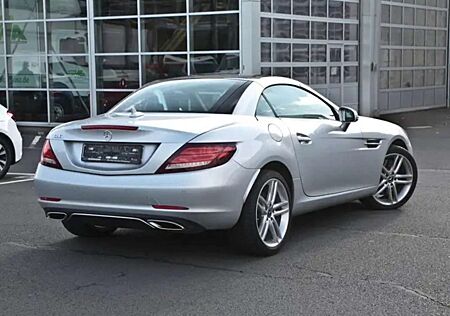 Mercedes-Benz SLC 300 9G-TRONIC Final Ed. NAVI LED Sport-Paket