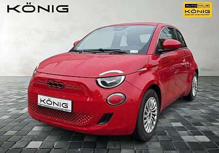 Fiat 500E (RED) Limousine 42 kWh