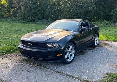 Ford Mustang 3.7 V6 Coupe