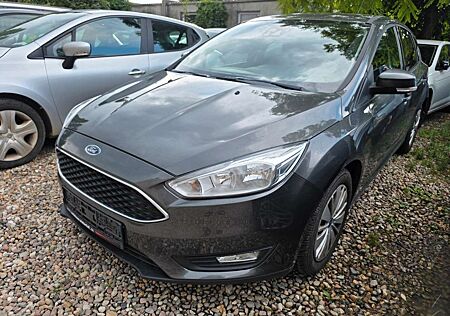 Ford Focus Lim. Trend-AUTOMATIK-SHZG-KLIMA-SCHECKHEFT
