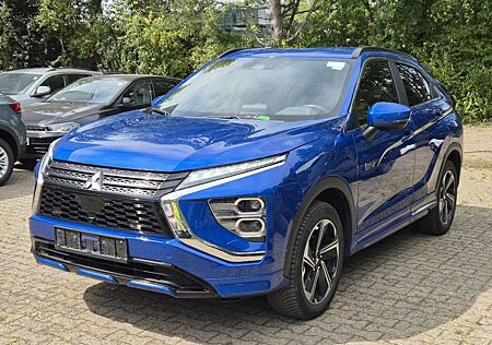 Mitsubishi Eclipse Cross 2.4 PHEV 4WD*360°Cam*Standheizung*Navi*LED*ACC