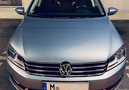 VW Passat Volkswagen 1.4 TSI BlueMotion Technology Highline