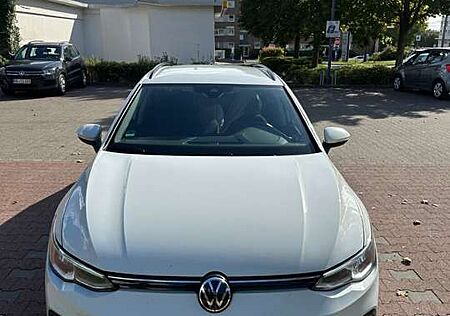 VW Golf Variant Volkswagen Golf VIII Variant Diesel 2.0 TDI SCR DSG Style