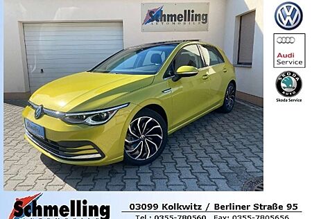 VW Golf Volkswagen VIII STYLE 1.5 TSI OPF MATRIX NAVI PANO DCC