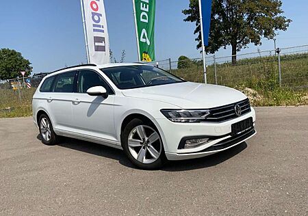 VW Passat Variant Volkswagen Business/ KAMERA/ LED/ AHK/ LEDER