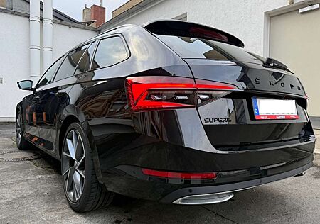 Skoda Superb Combi 2.0 TDI DSG Sportline