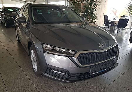 Skoda Octavia Combi 4 TDI DSG Navi PDC vo+hi LED Sitzheiz hi+vo