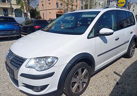 VW Cross Touran Volkswagen 1.4 TSI