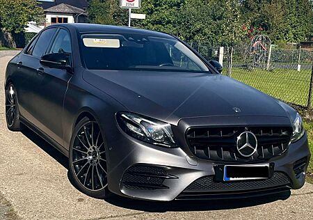 Mercedes-Benz E 350 E350d AMG Widescreen Massage Head-Up Luftfahrwerk