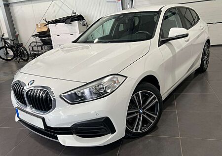 BMW 116 d Lim. Automatik **Navi*AHK*SHZ*PDC**