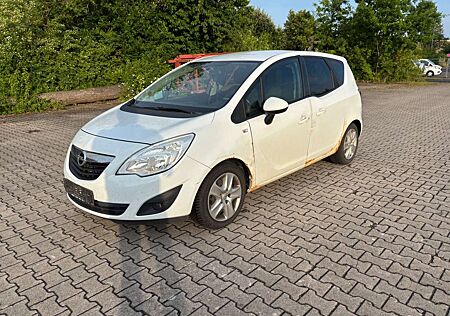 Opel Meriva B 1.7 CDTI Design Edition