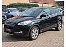 Ford Kuga 1.6 4x4 Aut.+Leder+Xenon+Assistenten+1 .Hand