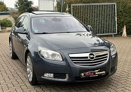Opel Insignia Sports Tourer Cosmo 4x4 V6 Vollausstattung