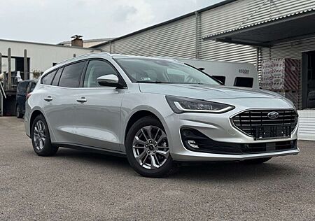 Ford Focus Turnier Titanium Automatik Navi Spurhalte