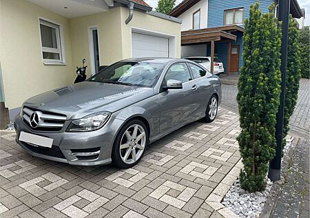 Mercedes-Benz C 220 CDI AMG Line BlueEfficiency