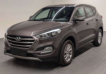 Hyundai Tucson 2WD Navi/SHZ/LHZ/PDC/Kam/Tempom./17 LM