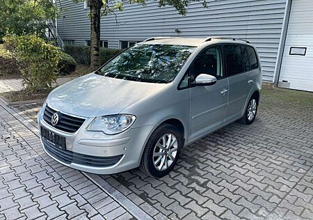 VW Touran Volkswagen Freestyle