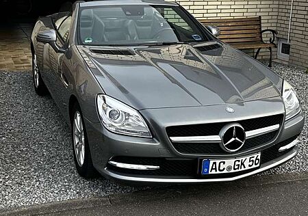 Mercedes-Benz SLK 200 (BlueEFFICIENCY)