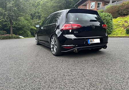 VW Golf GTI Volkswagen BlueMotion Technology